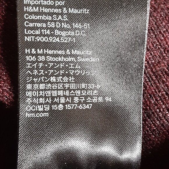 H & M Basic Woman's Polyester & Wool Top Size MEDIUM, Burgandy Color, 3/4 Sleeve - Picture 2 of 8